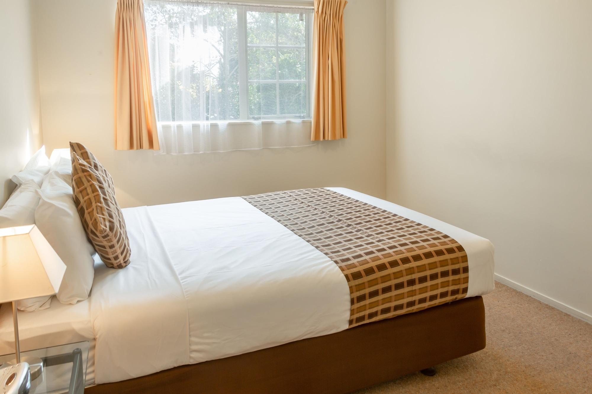 Best Western BKs Pioneer Motor Lodge Auckland Buitenkant foto