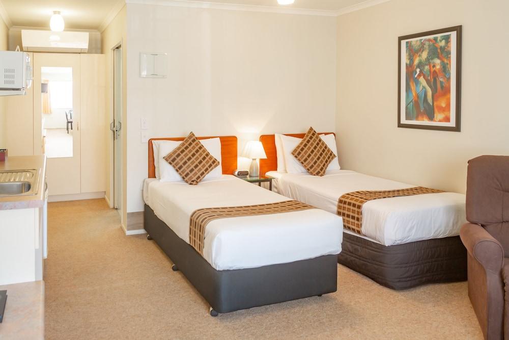 Best Western BKs Pioneer Motor Lodge Auckland Buitenkant foto